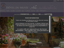 Tablet Screenshot of hoteldumusee.com